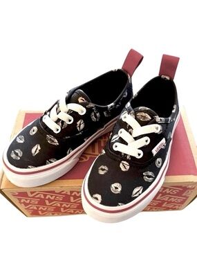 Vans Kids Black and White Kiss Print Sneakers